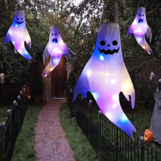 Hochwertiger schwarzer Obsidian-Wolf und Totenkopf-Kristallgeist für Halloween-Dekoration